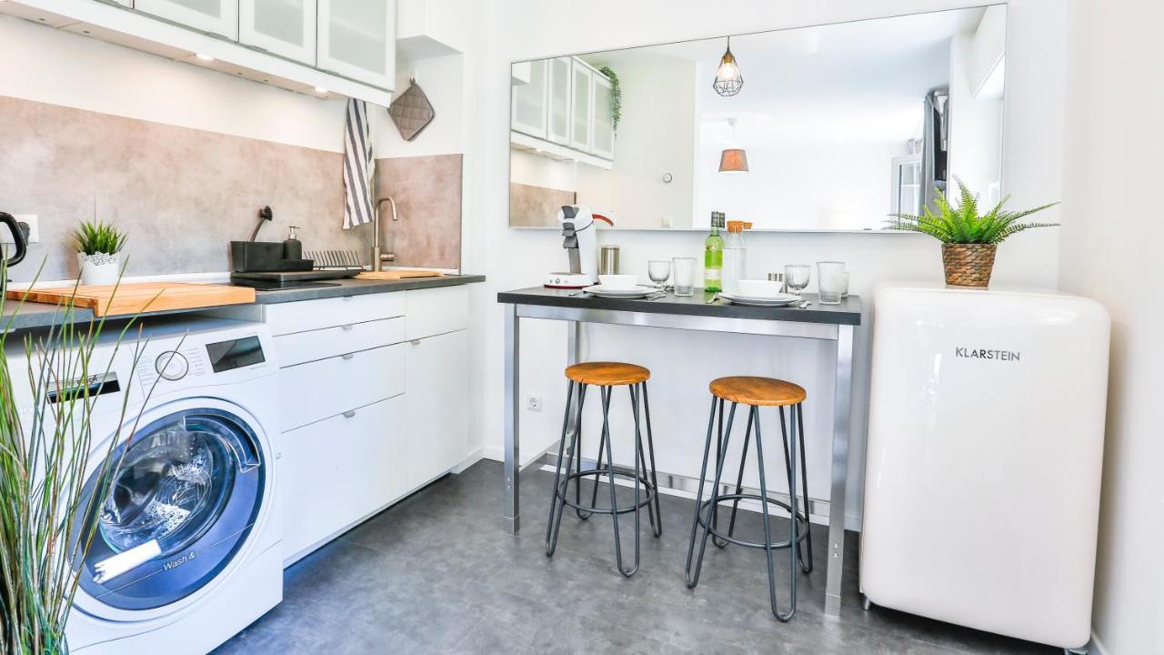 Studio Hirsch56 - Zentral-Ruhig-Terrasse-Netflix Karlsruhe Exteriör bild