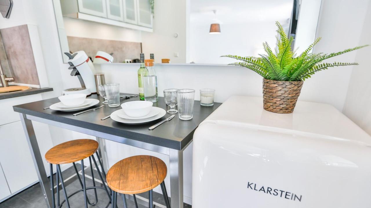 Studio Hirsch56 - Zentral-Ruhig-Terrasse-Netflix Karlsruhe Exteriör bild