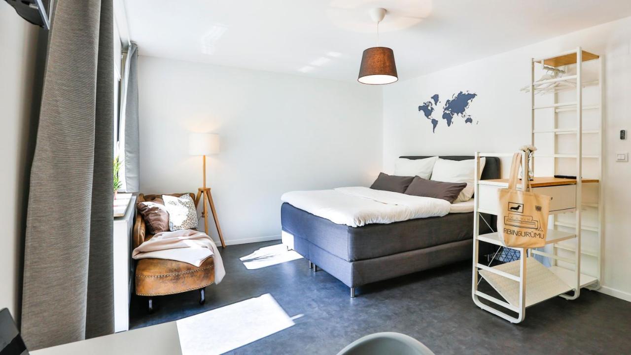 Studio Hirsch56 - Zentral-Ruhig-Terrasse-Netflix Karlsruhe Exteriör bild